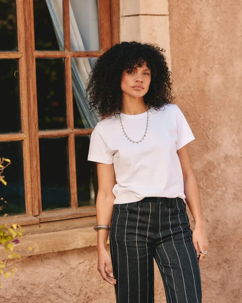 Photo catalogue du T-shirt Ultime de Asphalte en blanc femme