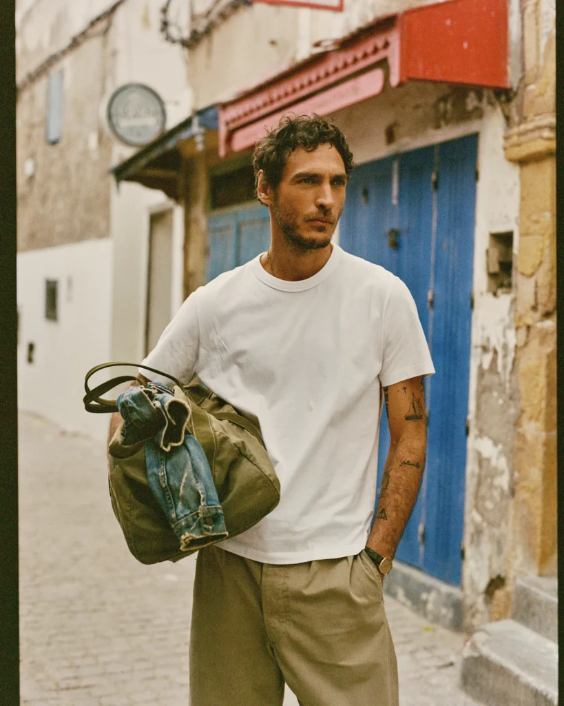 Photo catalogue du T-shirt Ultime de Asphalte en blanc homme