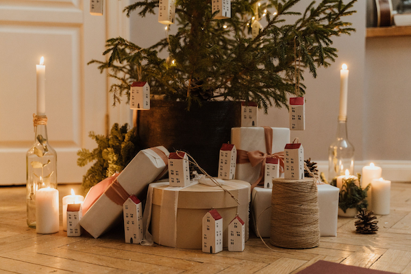 Cadeaux au pied du sapin